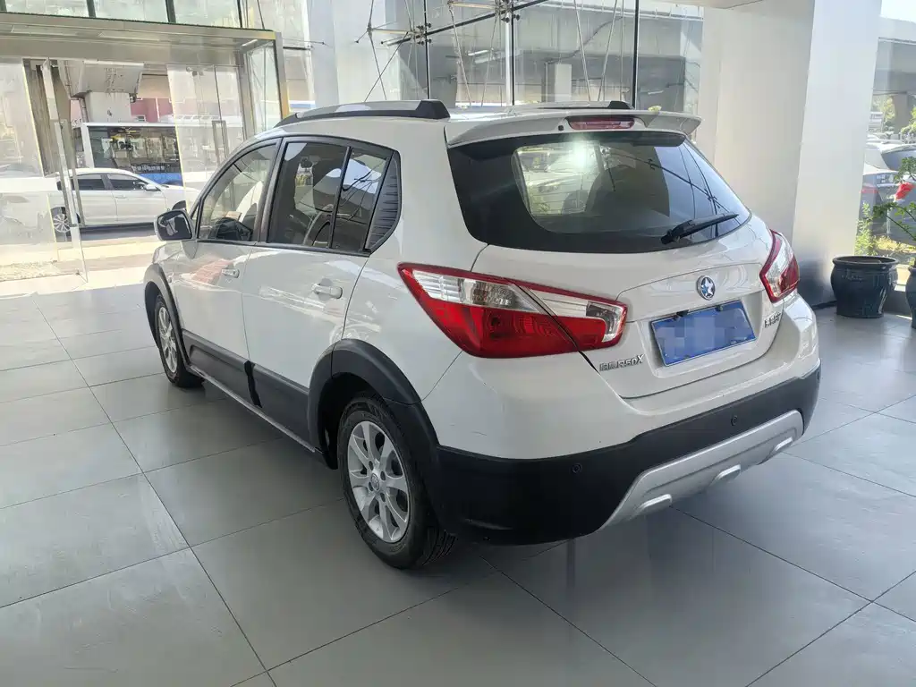 Venucia R50X — миниатюра 8