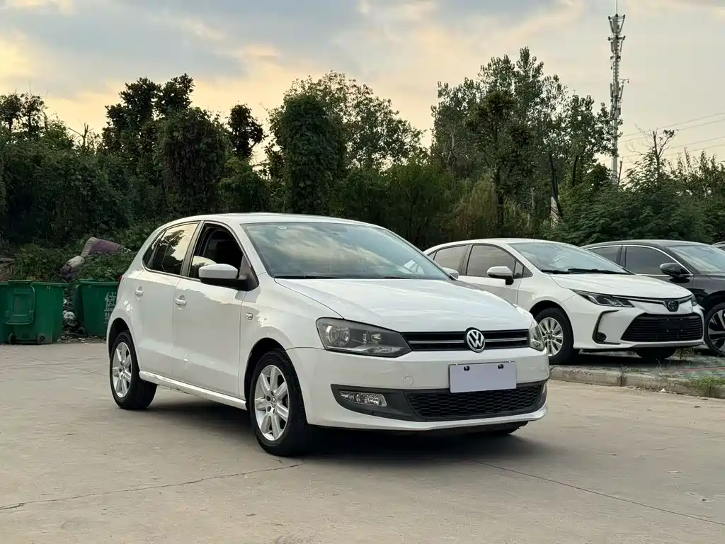 Volkswagen Polo — миниатюра 2