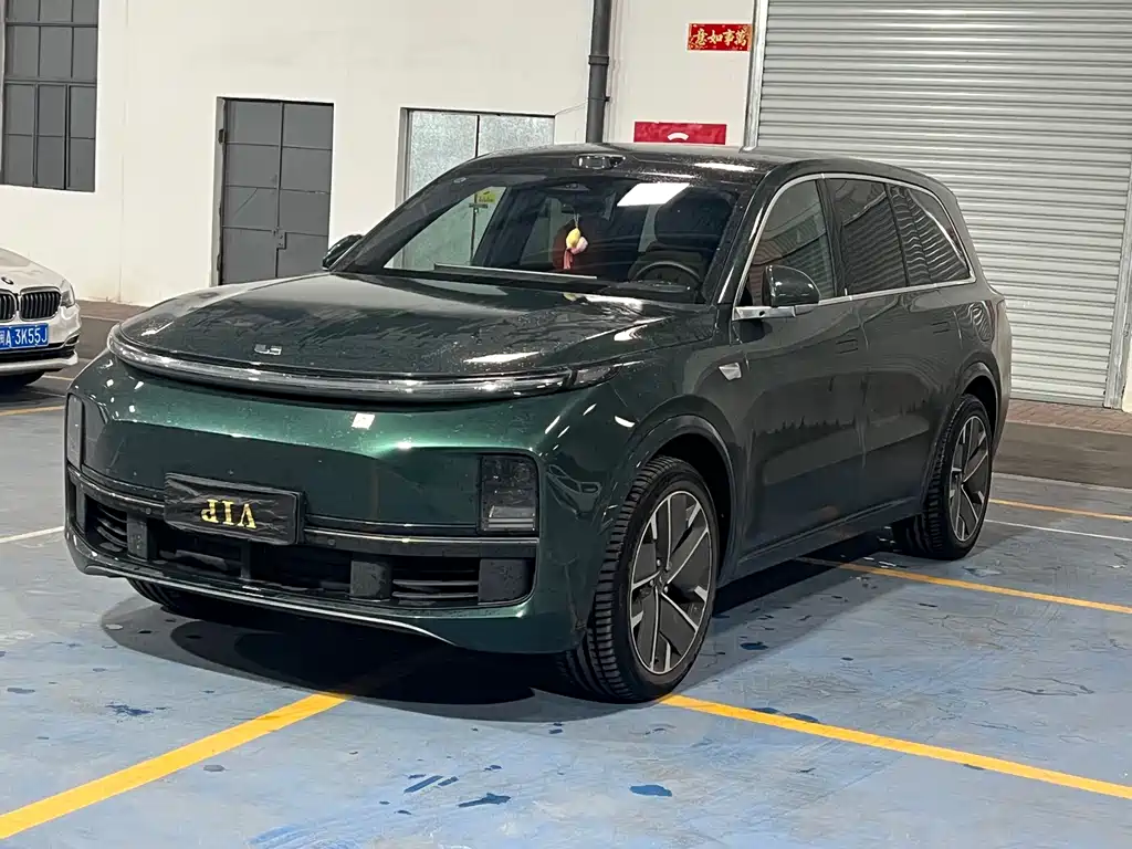 Li Auto Li L9 2025