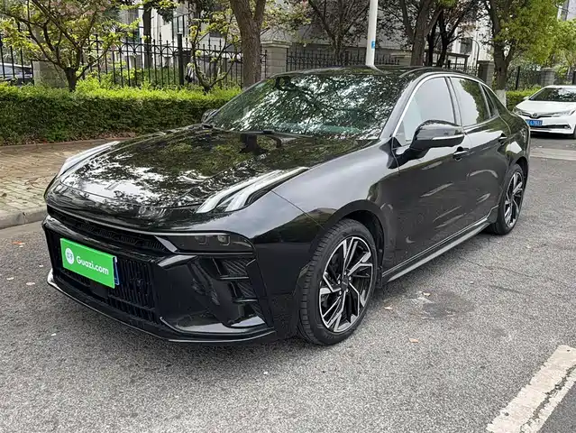 2023 Lynk & Co 03