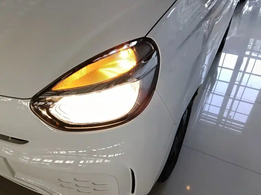 Roewe Clever — миниатюра 24