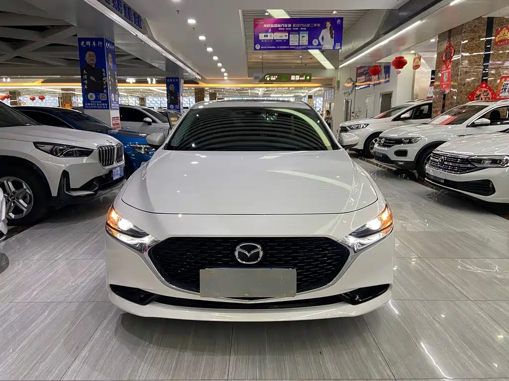 Mazda 3 Axela — миниатюра 2