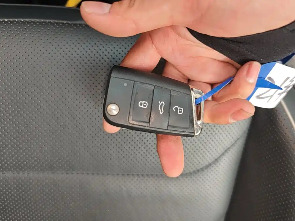 Volkswagen Tiguan L PHEV — миниатюра 9
