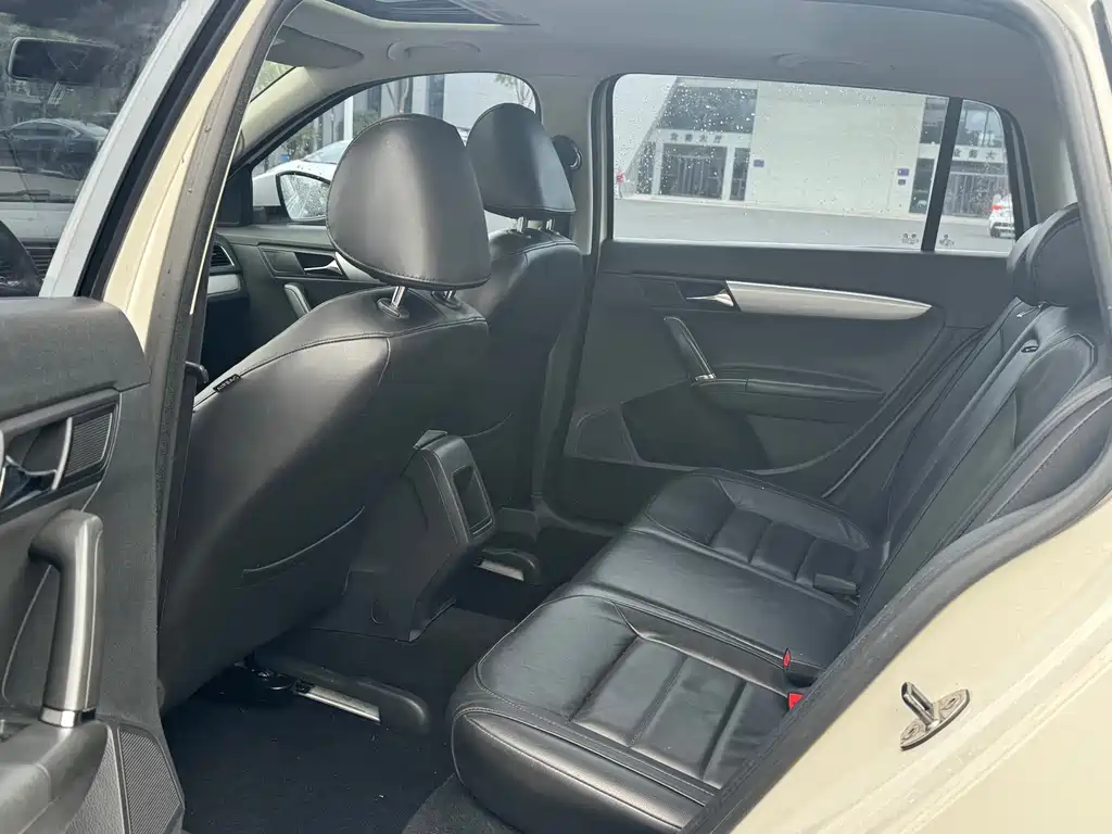 Volkswagen Gran Lavida — миниатюра 8