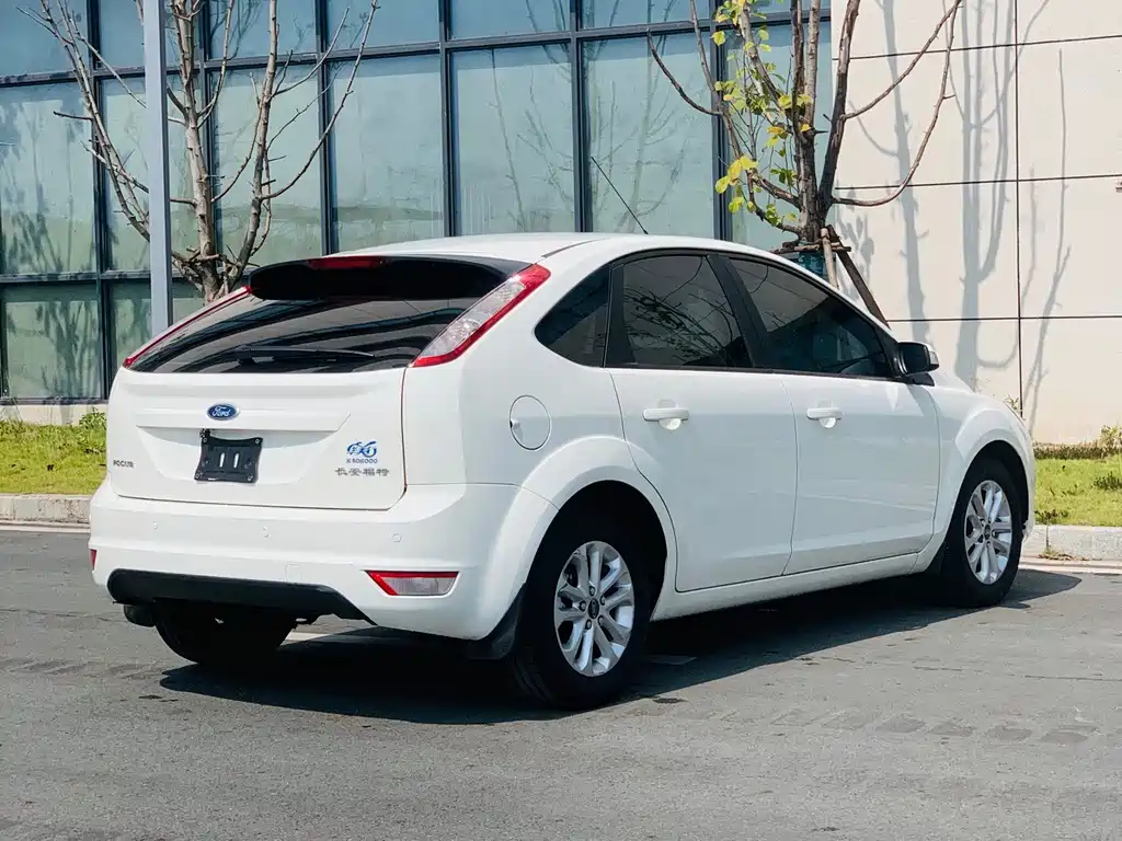Ford Focus — миниатюра 8
