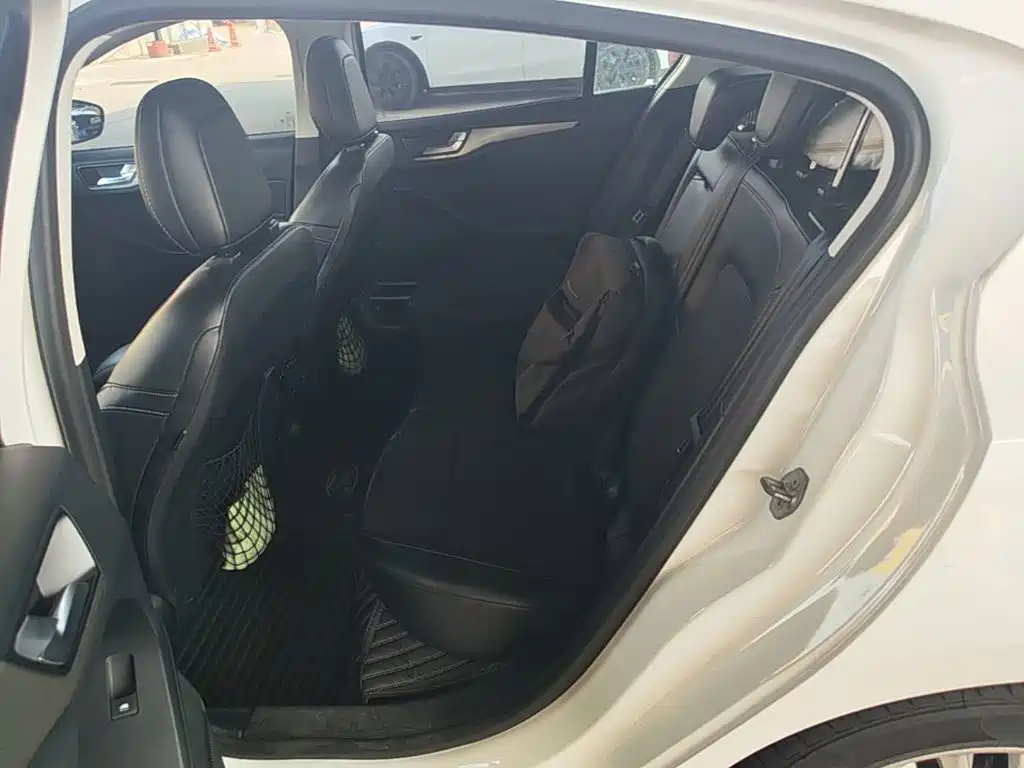 Ford Focus — миниатюра 17
