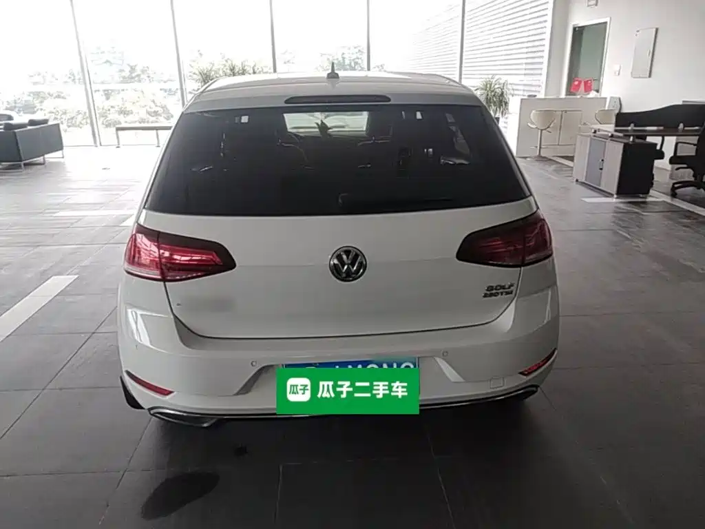 Volkswagen Golf — миниатюра 6