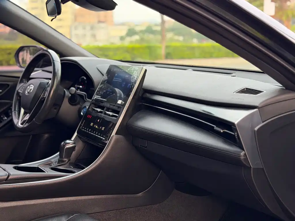 Toyota Avalon — миниатюра 12