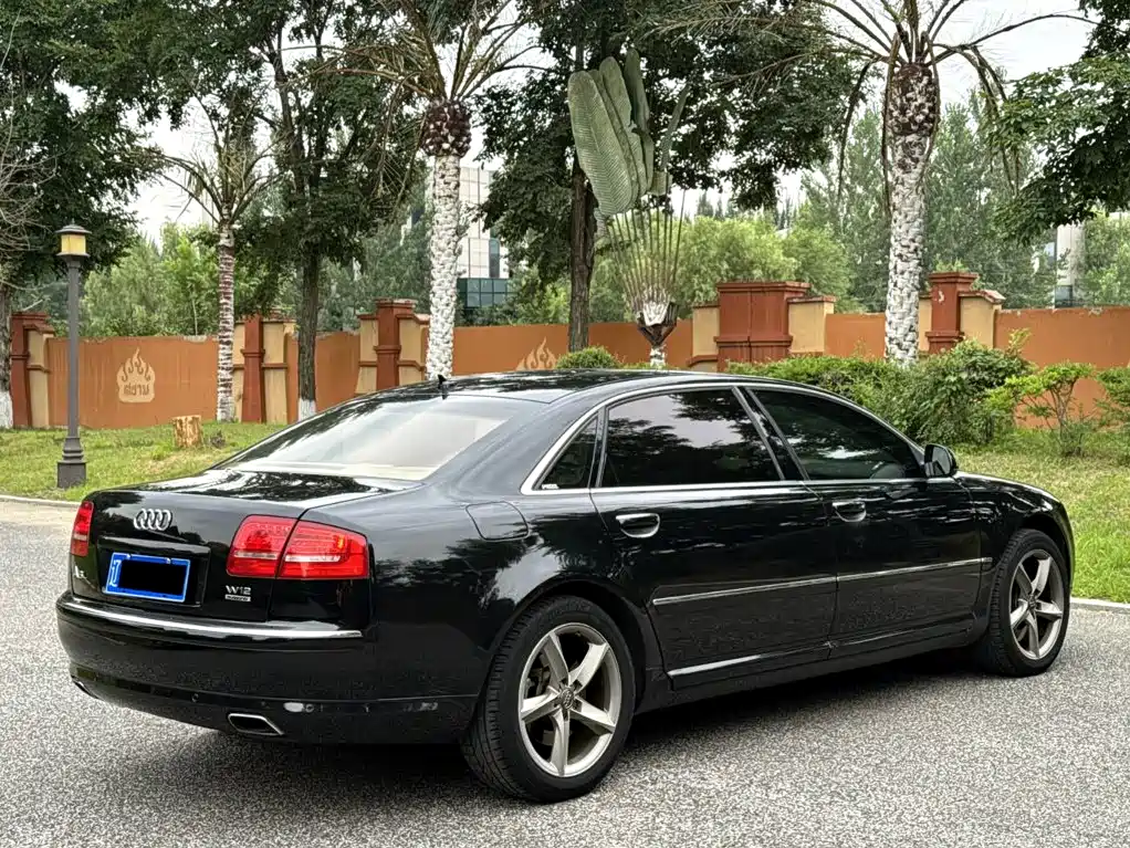 Audi A8 — миниатюра 13
