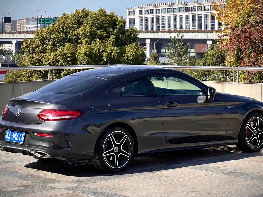 MERCEDES-BENZ C CLASS