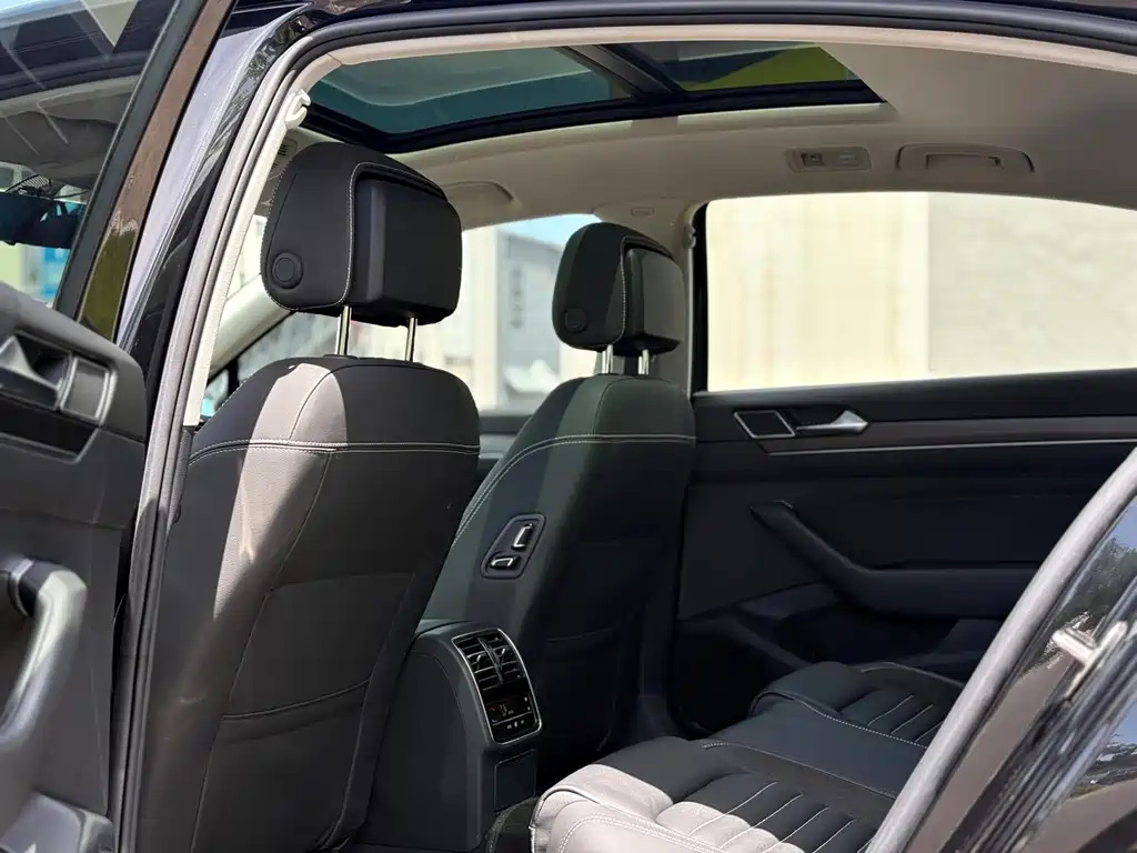 Volkswagen Magotan — миниатюра 12