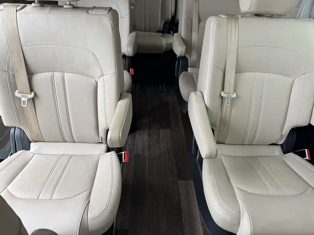 Maxus V90 2024 2.0T AT 9 мест