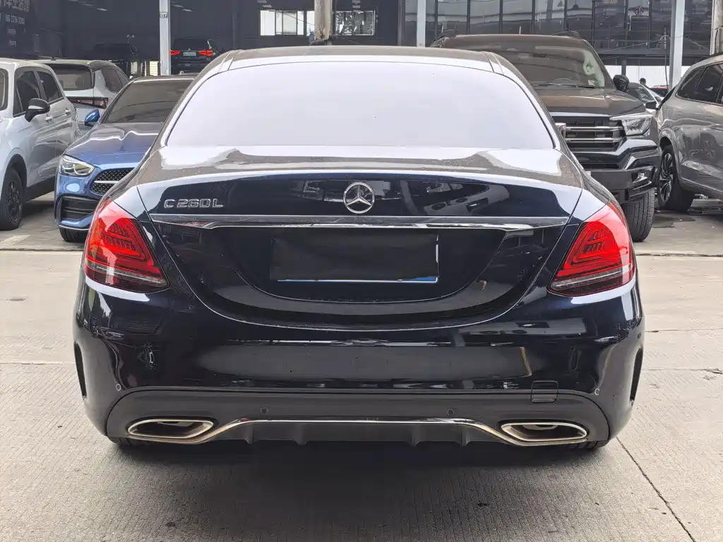Mercedes-Benz C-Class — миниатюра 8