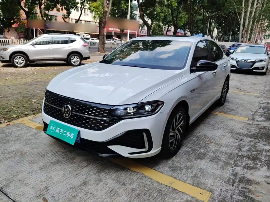 Volkswagen Lavida — миниатюра 2
