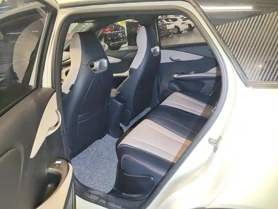 BYD Dolphin — миниатюра 11