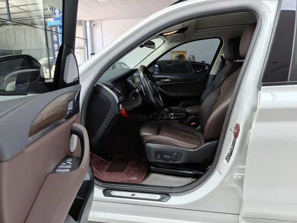 BMW X3 — миниатюра 7