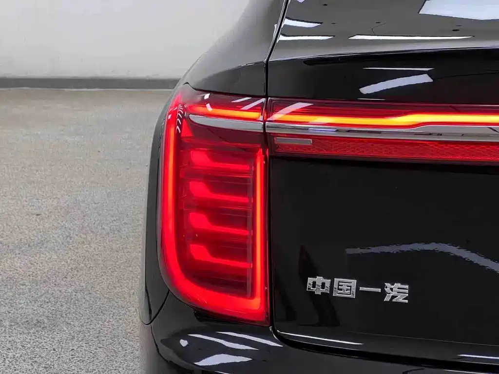 Hongqi H9 2022 2.0T
