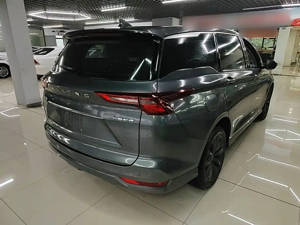 Wuling Victory — миниатюра 7
