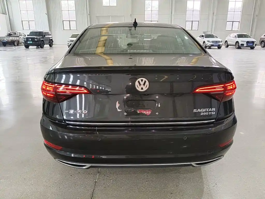 Volkswagen Sagitar — миниатюра 6