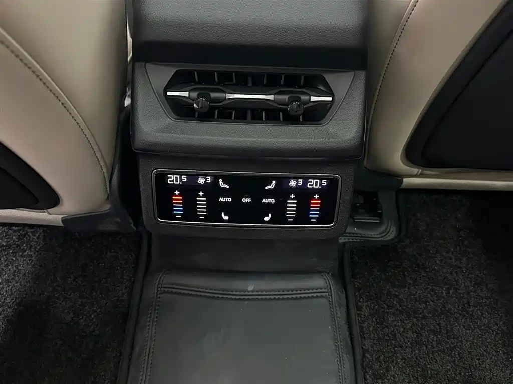 Audi A6L e-tron — миниатюра 15