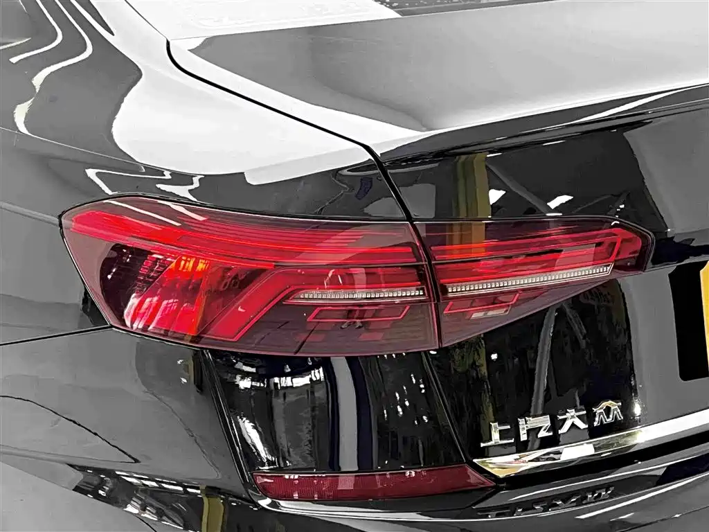 Volkswagen Passat — миниатюра 14