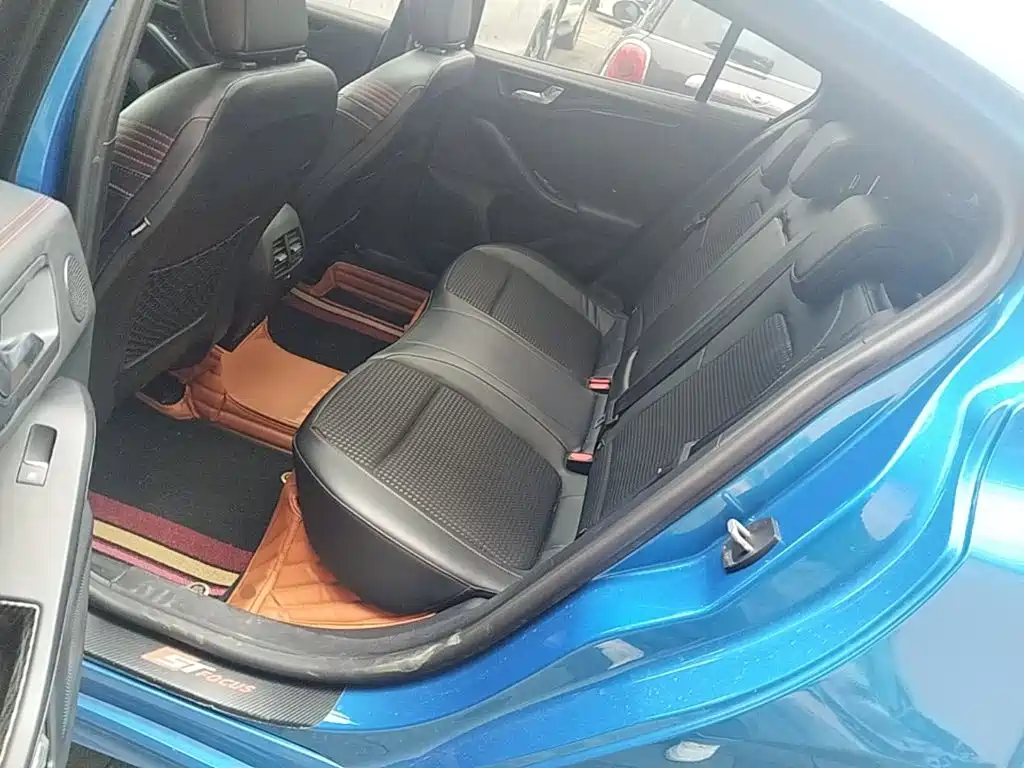 Ford Focus — миниатюра 17