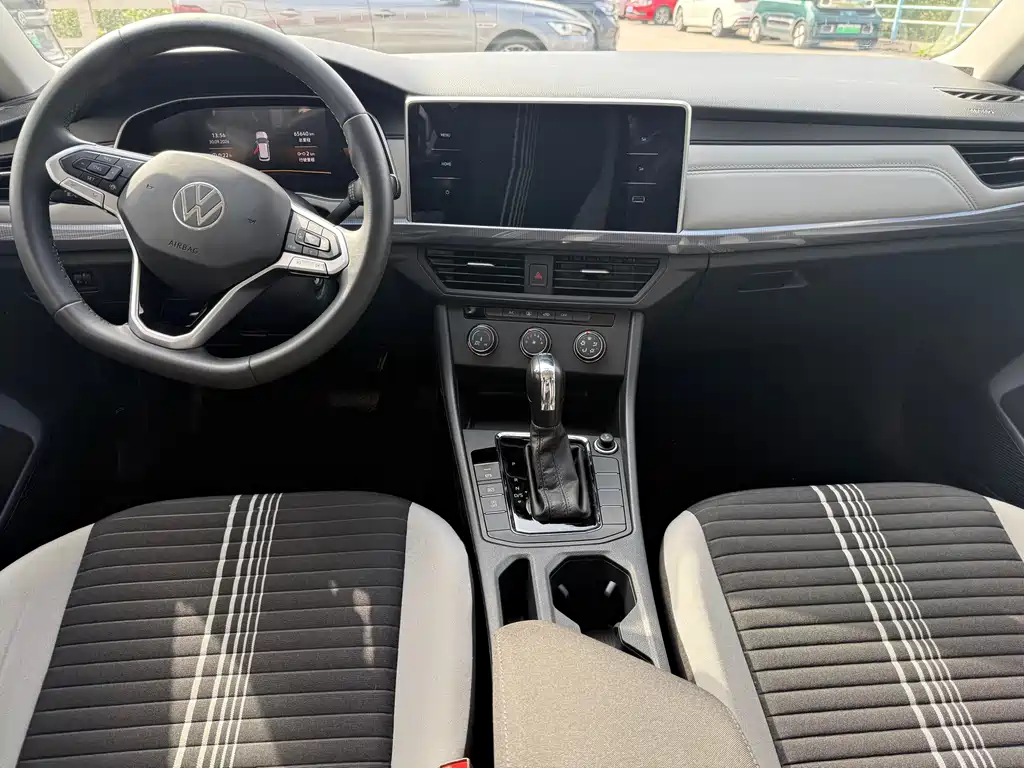 Volkswagen Bora — миниатюра 9