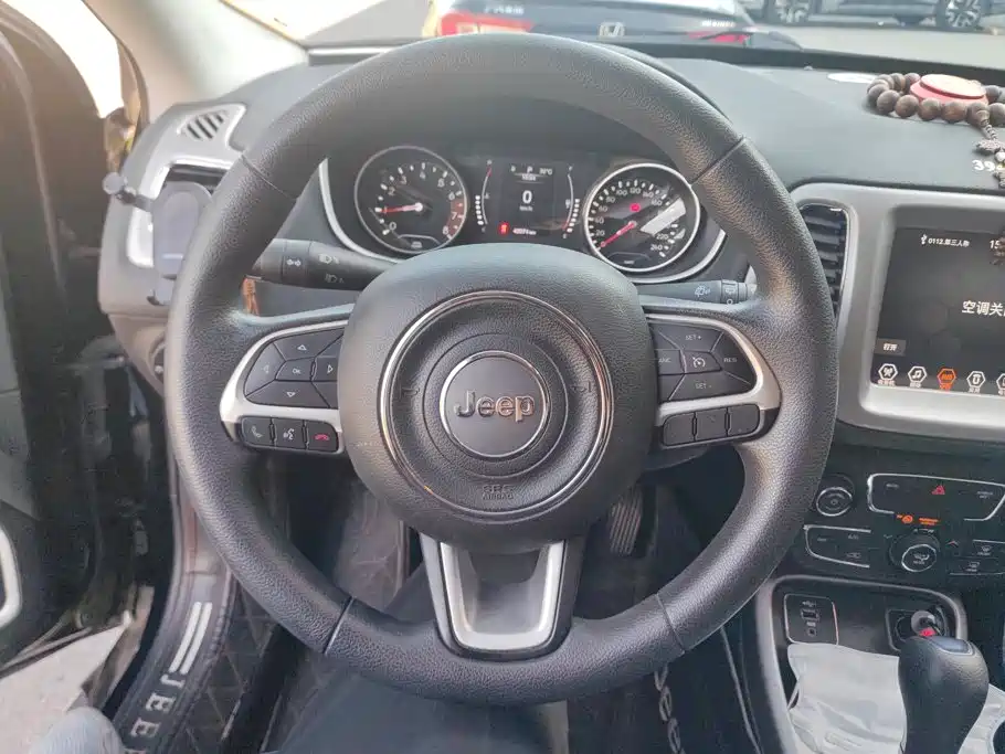 Jeep Compass — миниатюра 15
