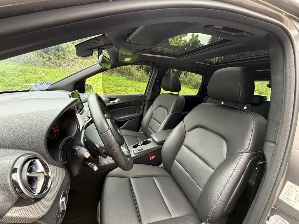 Mercedes-Benz B-Class — миниатюра 7