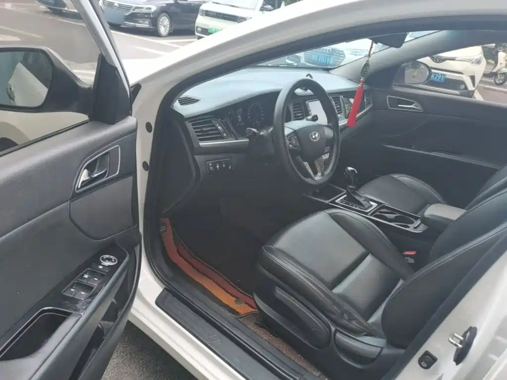 Hyundai Mistra — миниатюра 16