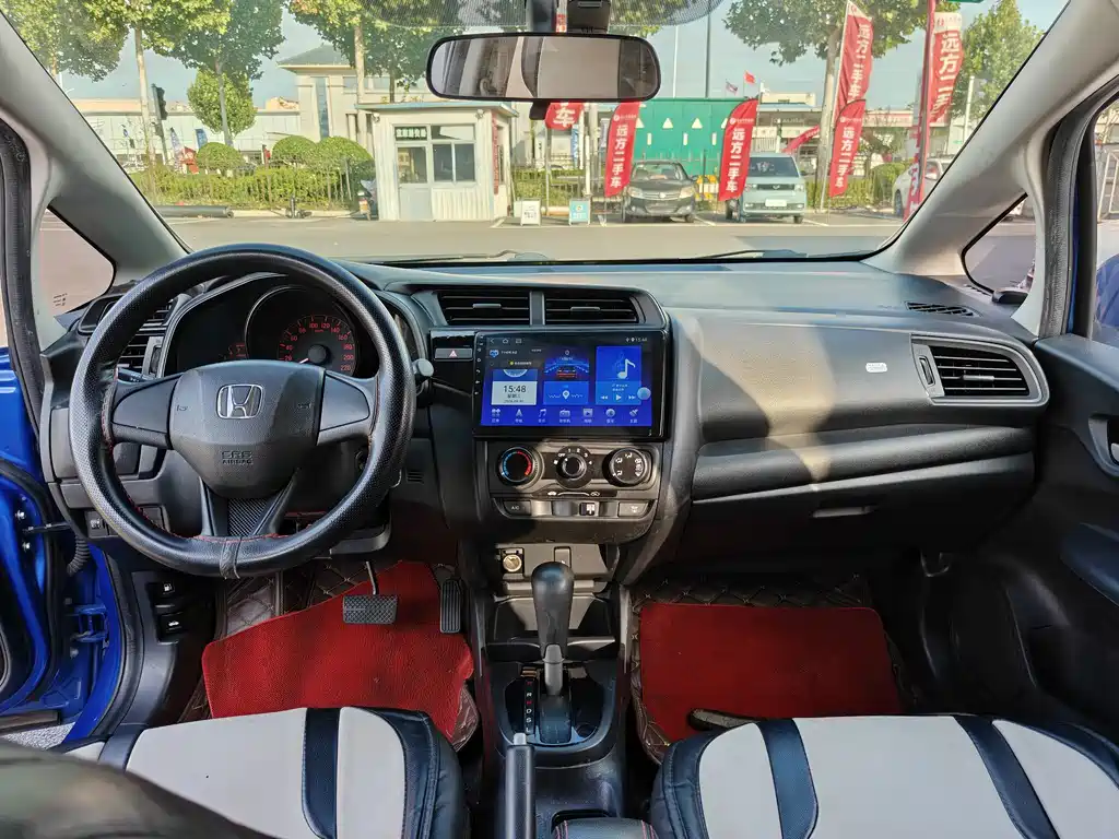 Honda Fit — миниатюра 7