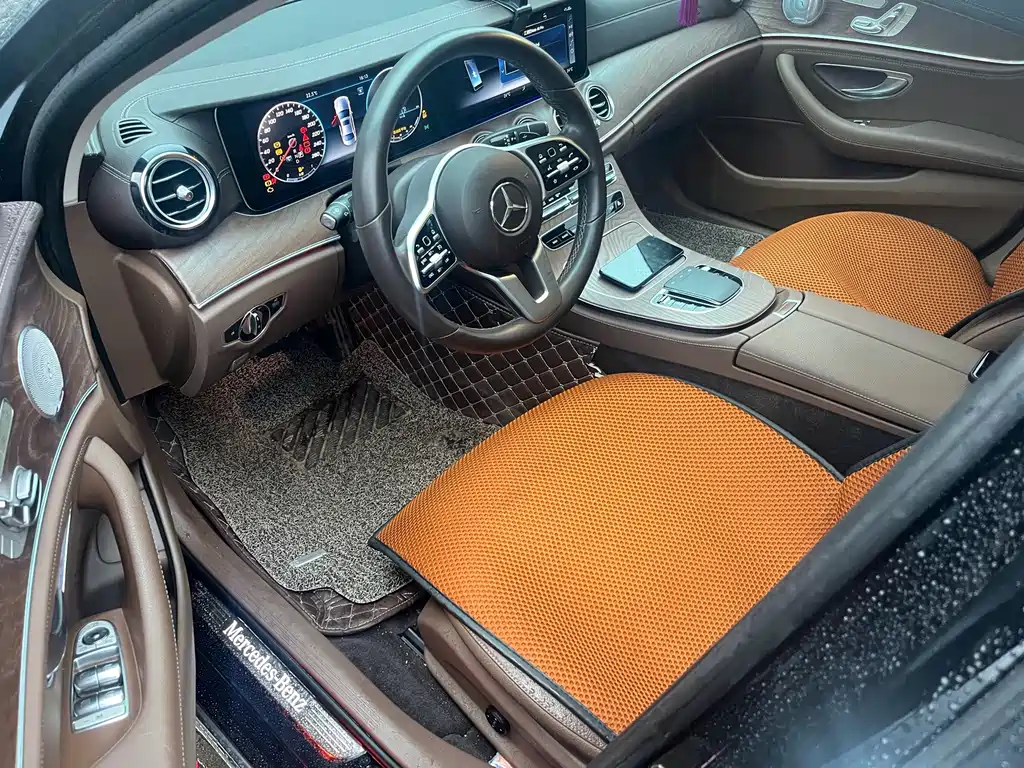 Mercedes-Benz E-Class — миниатюра 4