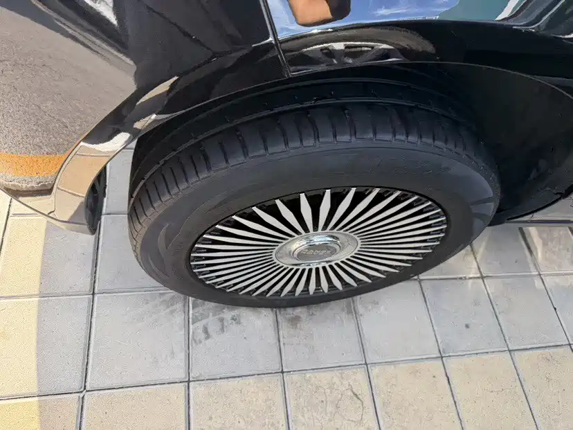 Land Rover Range Rover — миниатюра 2