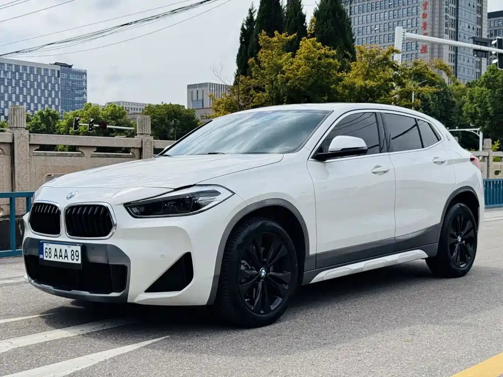 BMW X2