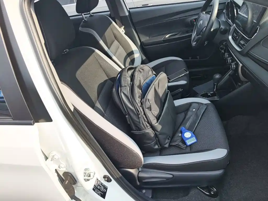 Toyota Yaris L 2022 — фото 24