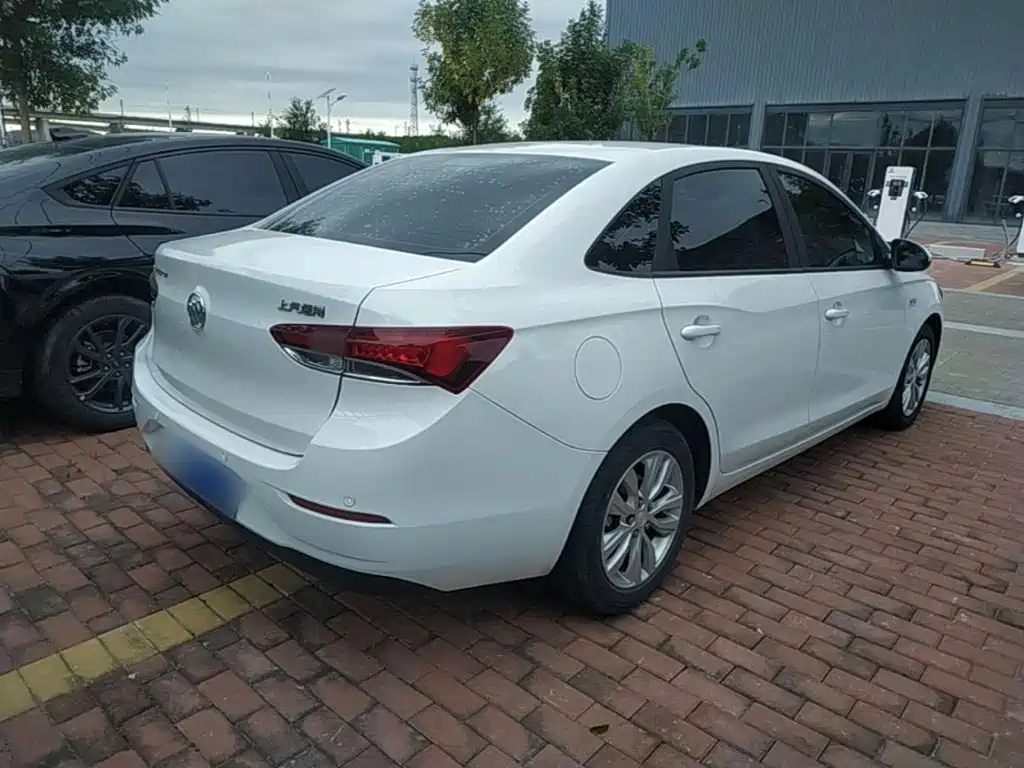 Buick Excelle — миниатюра 7