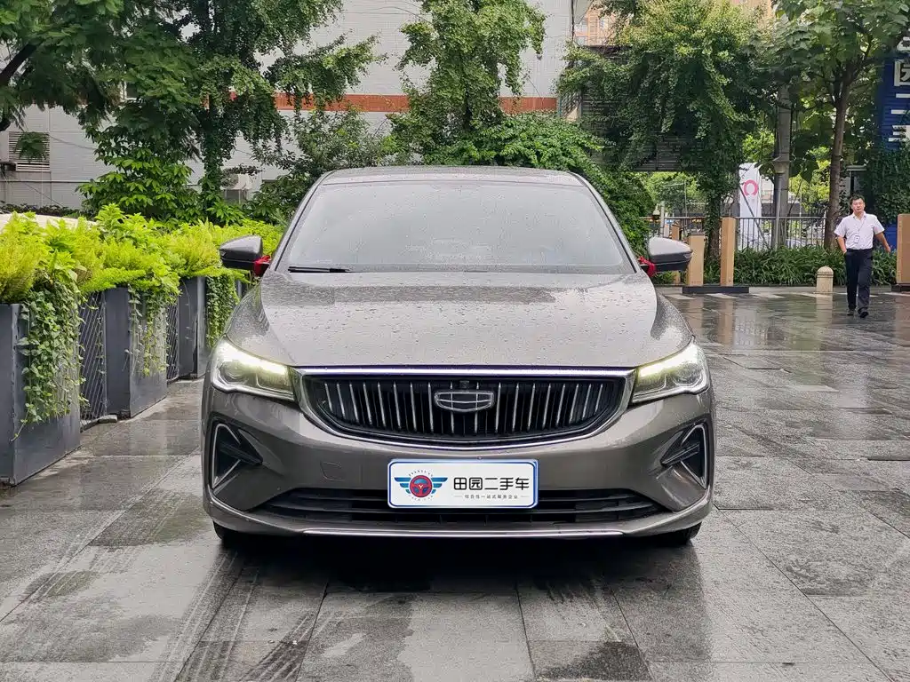 Geely Emgrand — миниатюра 2