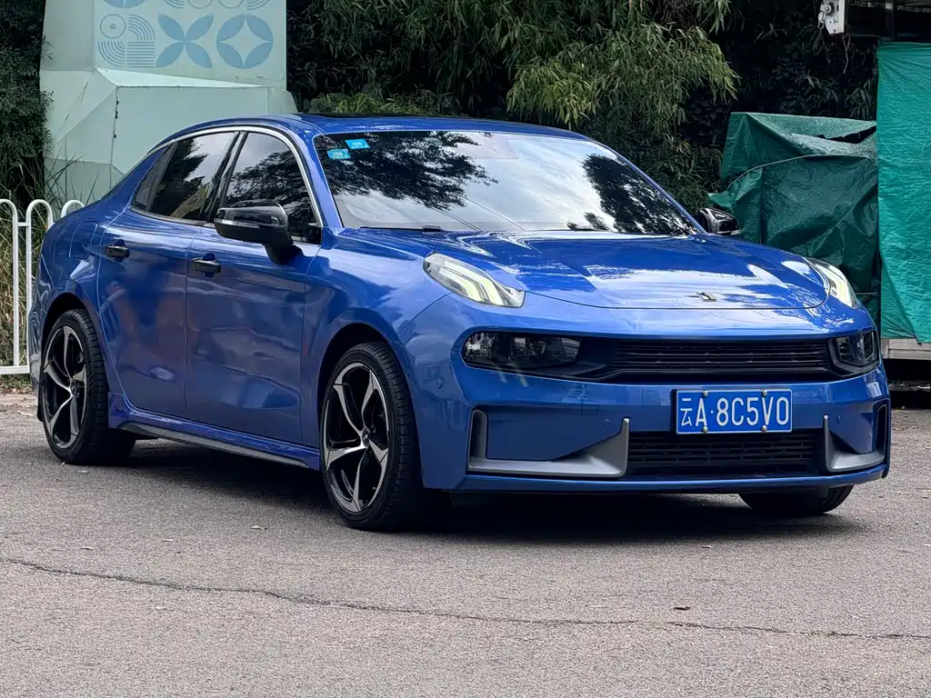 Lynk & Co 03 — миниатюра 3