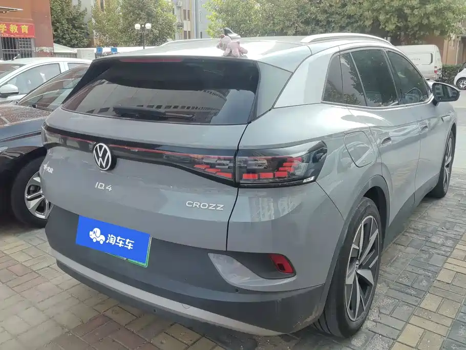 Volkswagen ID.4 Crozz — миниатюра 3