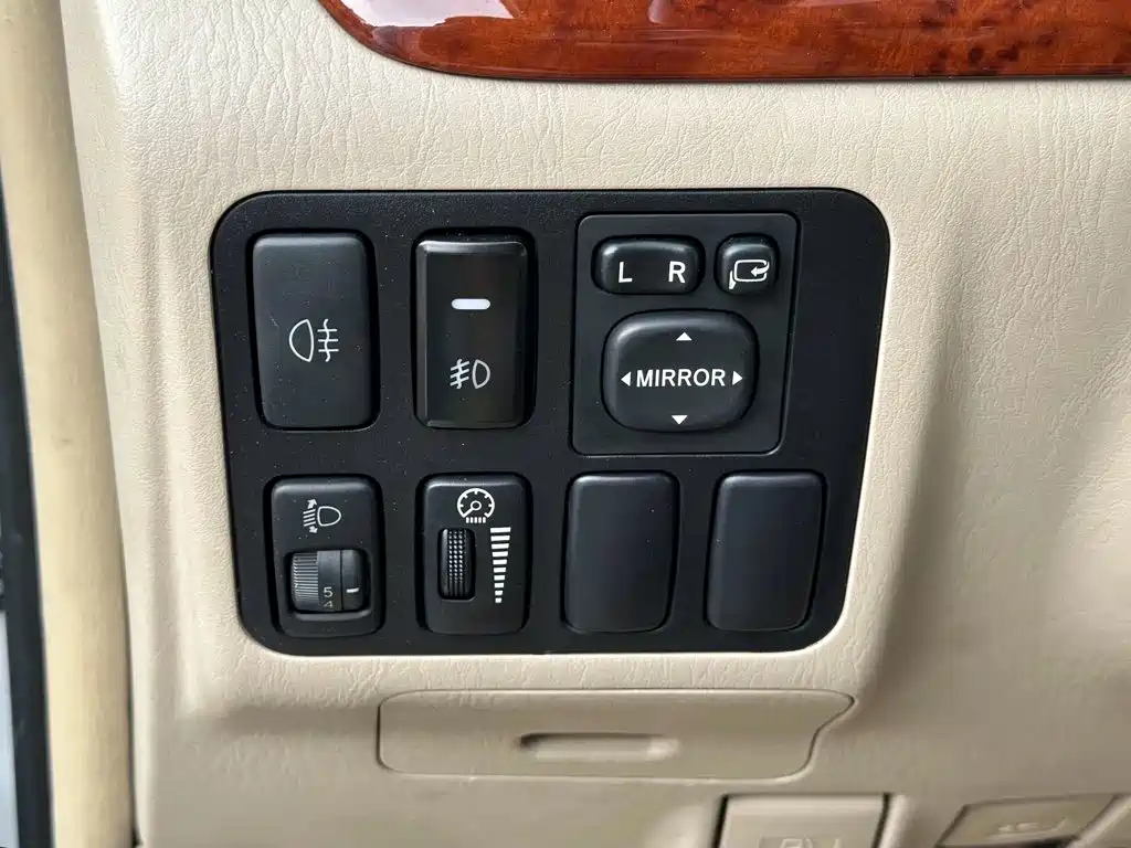 Toyota Prado — миниатюра 11