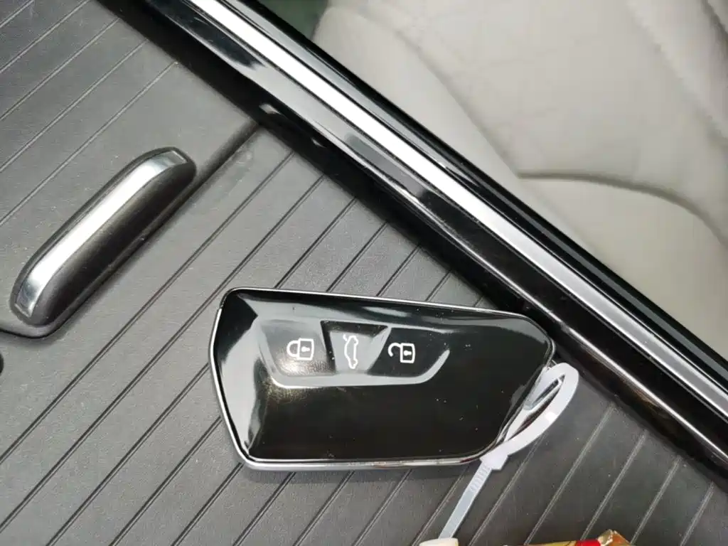 Volkswagen ID.6 X — миниатюра 9