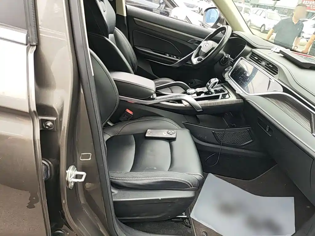 Geely Boyue — миниатюра 25