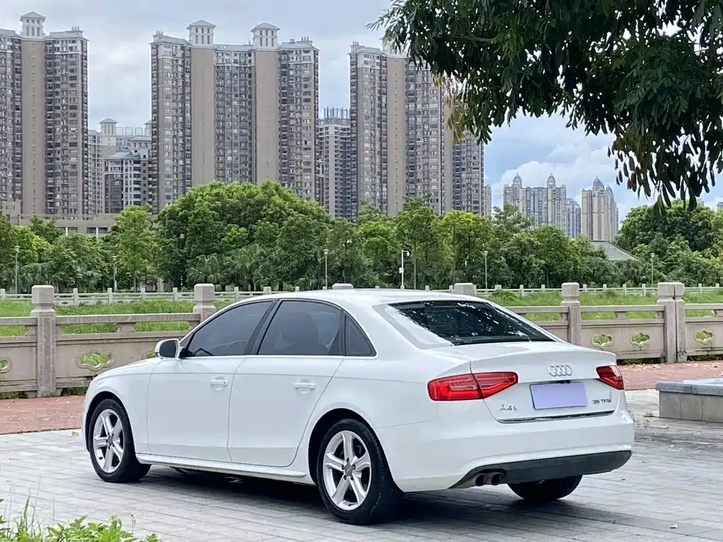 Audi A4L — миниатюра 8