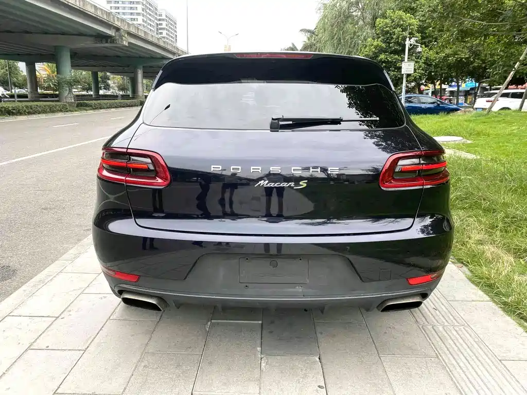 Porsche Macan — миниатюра 6