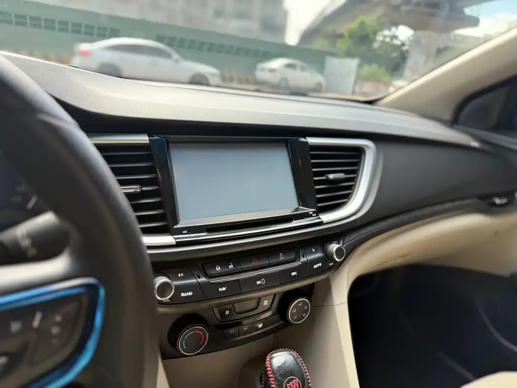 Buick Excelle — миниатюра 11
