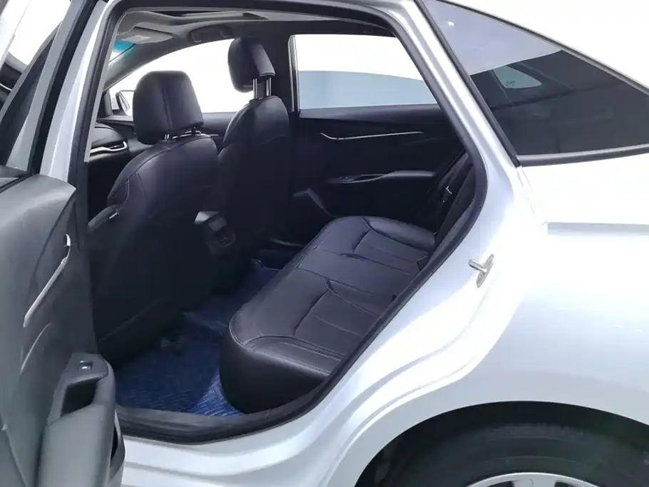 Buick Excelle — миниатюра 11