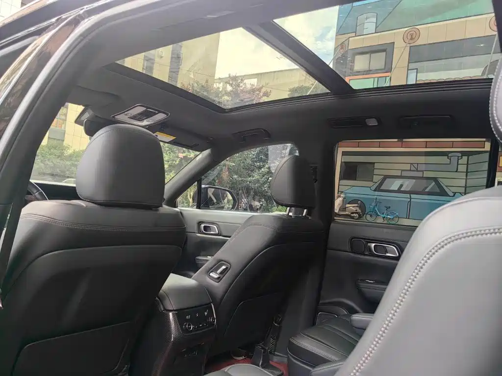 Li Auto Li ONE — миниатюра 11