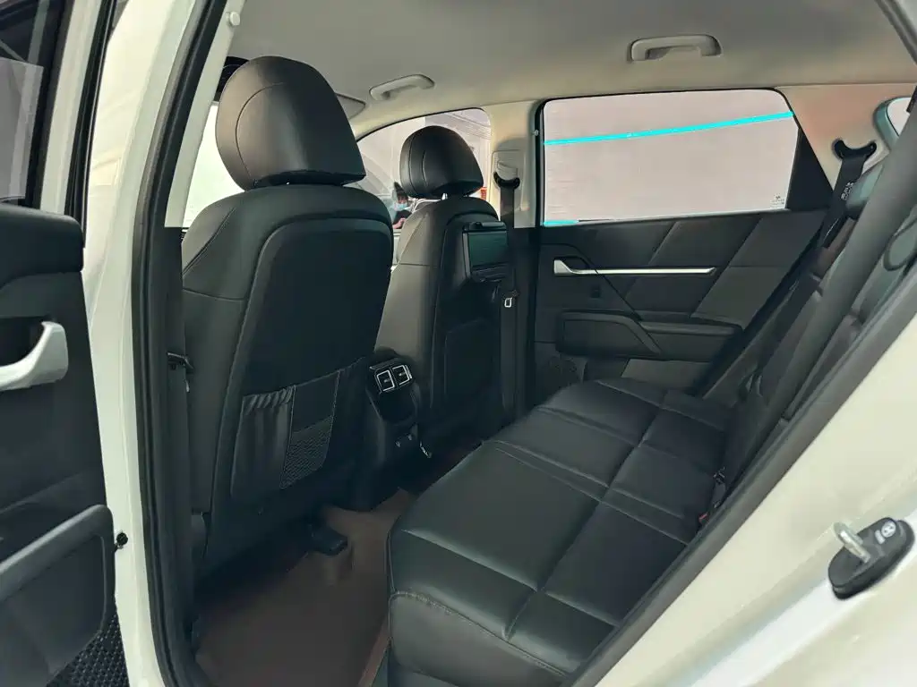 Hyundai ix35 - фото 7