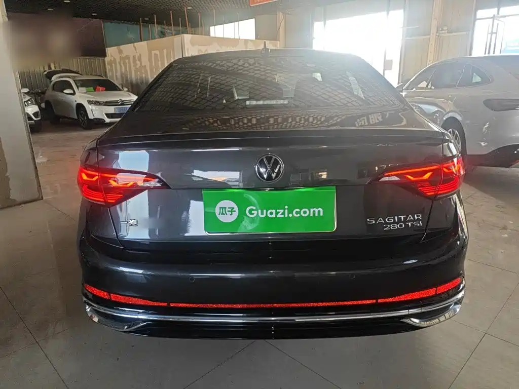 Volkswagen Sagitar — миниатюра 5