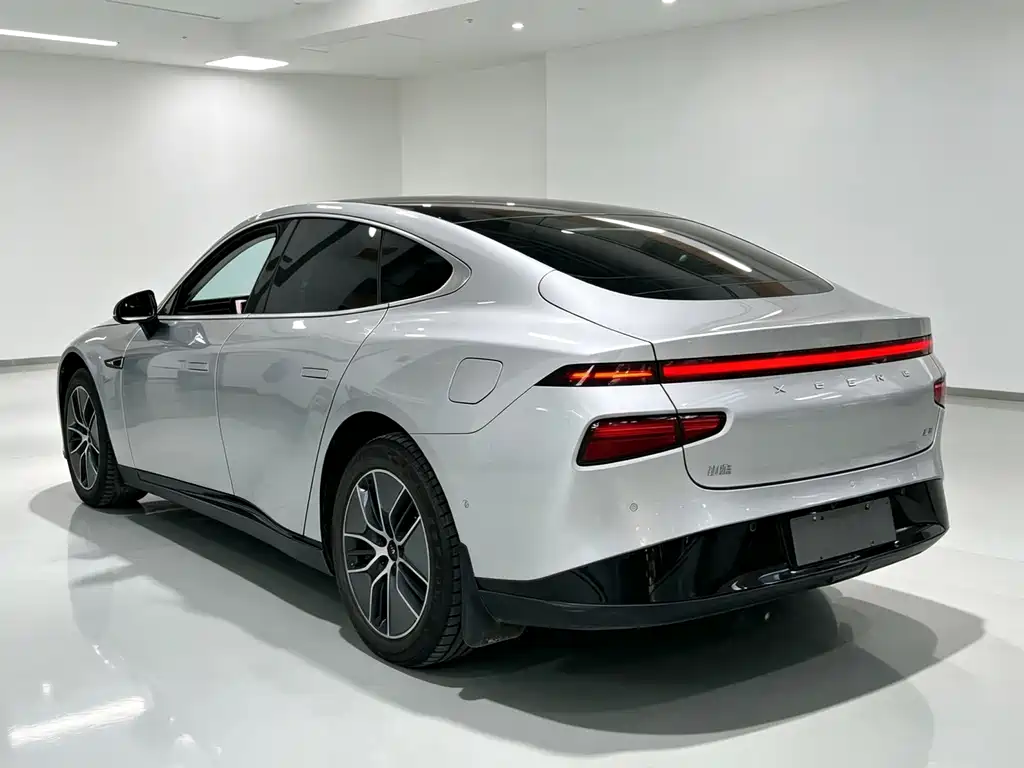 XPeng P7 — миниатюра 5